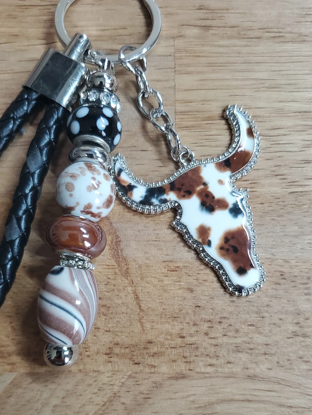 Western Style Black And Brown Keychain